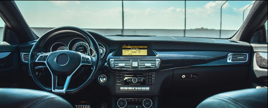 Photographie de l'intérieur d'une voiture